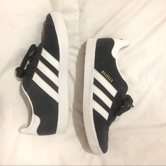 adidas gazelle youth